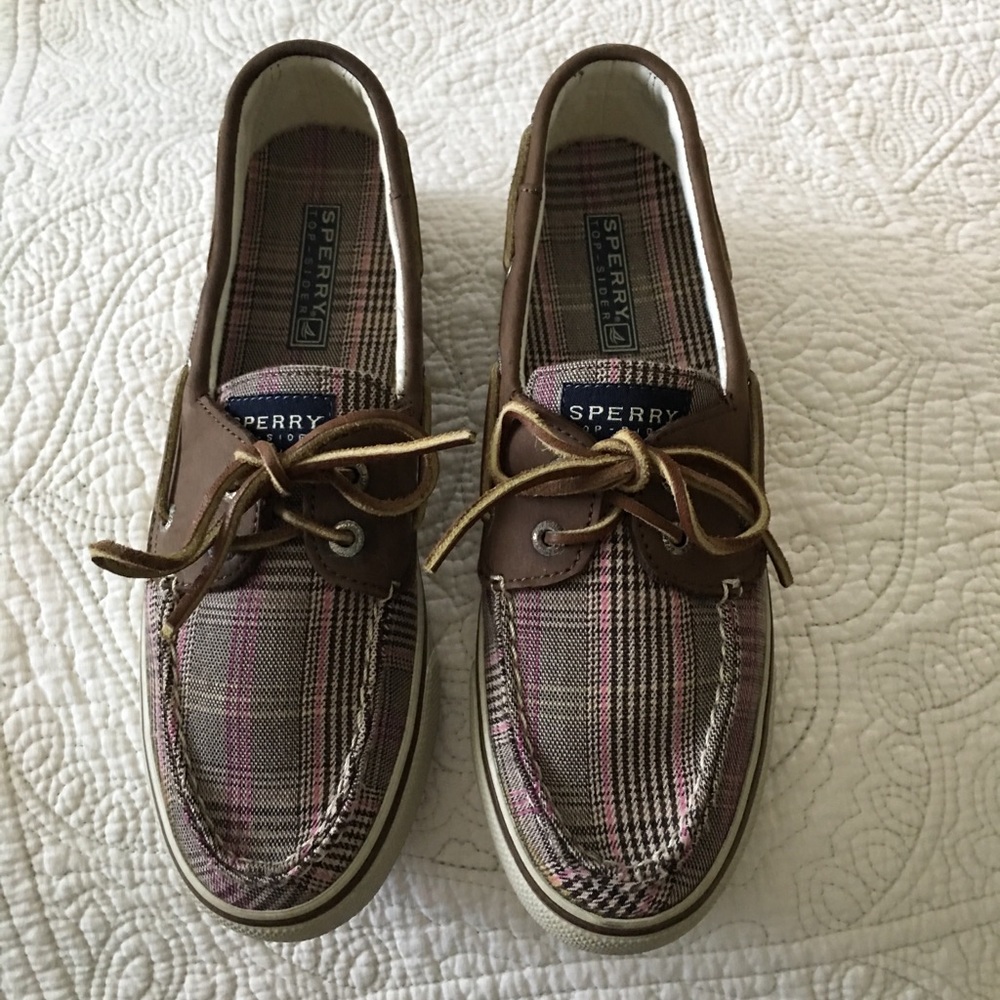 Sperry topsiders